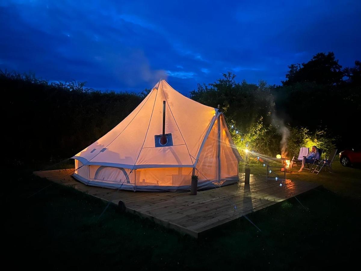 Roe Deer Meadow At Carr House Farm Hotel Scarborough Ngoại thất bức ảnh